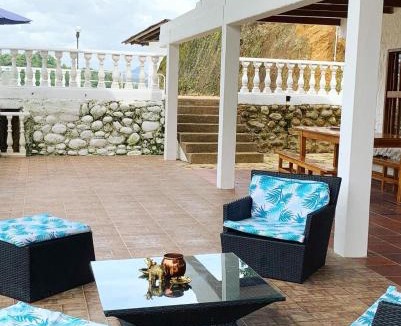 Prado House | Casa Isla en la Represa de Prado