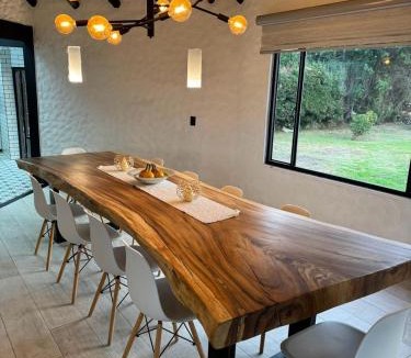Tenjo Villa | Luxury Finca el Ensueño, casa entera, con Sauna, Jacuzzi, BBQ y Caballos