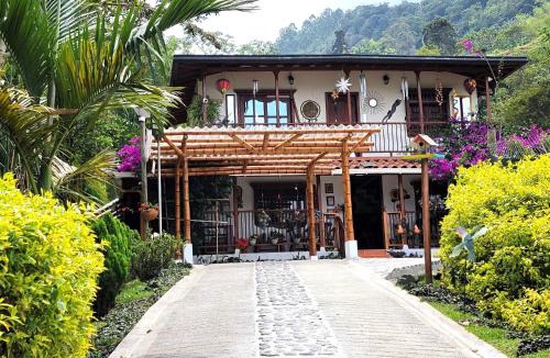 Jardin House | PaloSanto, Casa Rural