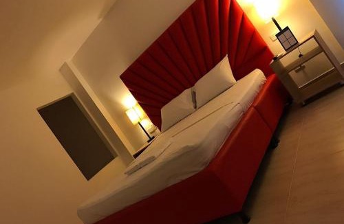 Villa Nueva Hotel | Hotel Opera, Centro Medellín, Entertainment,Y Bar, Solo Adultos