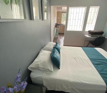 Engativa Hotel | Hotel Boutique Casa Magaly