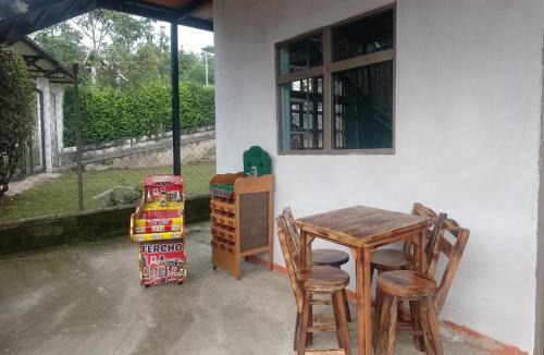 El Colegio House | Hostal Quebrada Verde