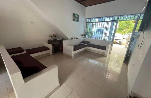 Apulo House | Casa vacacional con piscina y BBQ (Villa Trina)