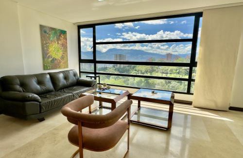 El Castillo Apartment | 502 in El Poblado hills modern & spacious