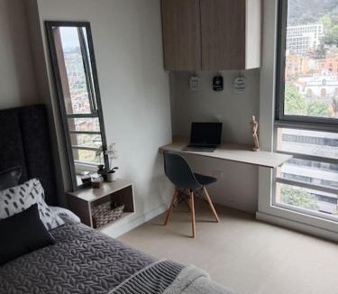 La Candelaria Apartment | Loft en centro Bogotá, vista a Monserrate, Estudio y wifi