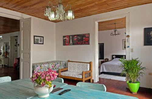 La Estrella Bed & Breakfast | Casa Madre Tierra SRC
