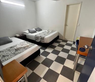 Cartago House | Hotel Boutique Santa Ana
