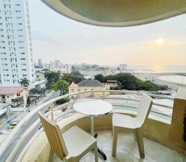 El Cabrero Apartment | cartagena balcon con vista al mar