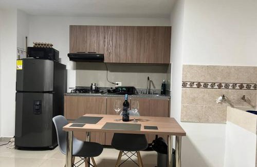 Itagui Apartment | Apartaestudio entero cerca estacion metro Itagui