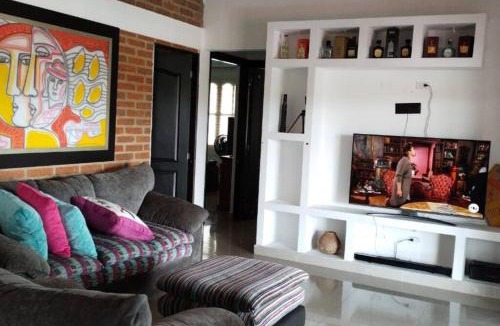 Alcala House | Casa - Eje Cafetero con cancha sintética de micro
