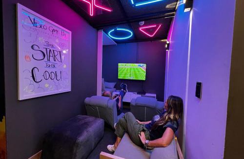 Laureles Hotel | Los Patios Cool Living