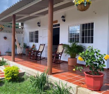 Pueblo Bello House | La Casa de Luzma