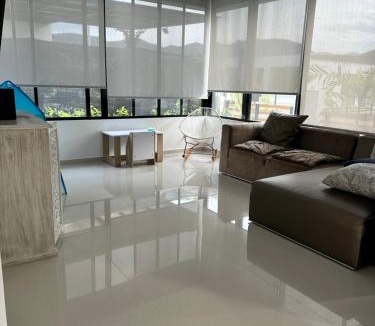 Girardot House | Casa con piscina Girardot condominio Tierra Linda-Hampton