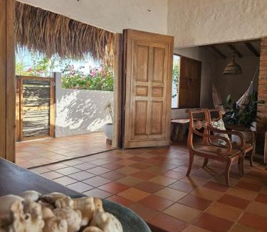 Nevamar House | El Secreto
