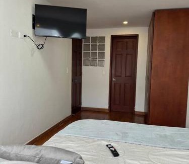 Suba Apartment | Nice double bedroom II
