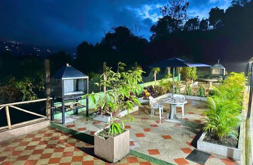 San Francisco Villa | Cabañas Avani