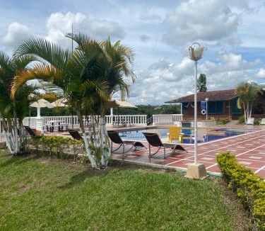 Quimbaya Hotel | Cabitat Cabañas