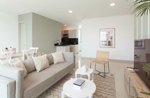 Manga Apartment | Upscale 3BR in Cartagena