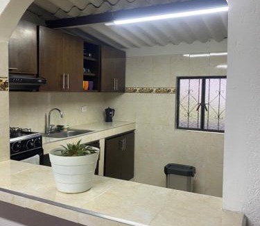 Tona House | CASA DE CAMPO LA CASTELLANA
