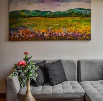 La Gran Via Apartment | Cora 96 Street Apartments