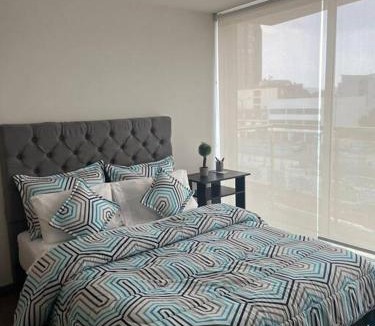 La Castellana Apartment | Apartamento en la Castellana: Cultura y negocios