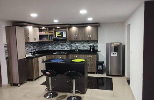 Envigado House | Agradable Casa De Campo, Cerca a medellin.