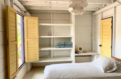 San Onofre House | Casita Caribe en reserva natural, playa privada, kayaks, wifi, aire acondicionado
