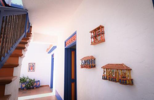 Quebrada Guadalejo House | Cauca Viejo, Hermosa Casa Colonial con Piscina