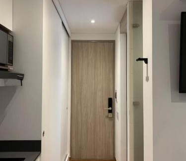 Calle 100 Apartment | [Chicó District] - Suite with Terrace/Free Netflix
