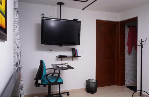 Ciudad Salitre Apartment | Aparta Thermal Studio