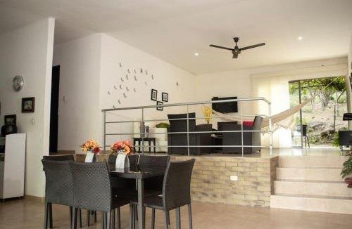 Cienaga de Oro Apartment | Casa de campo en Cienaga de Oro