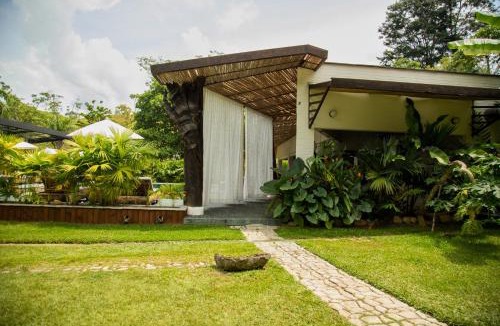 Sonson Hotel | El Rio Hotel