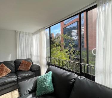 Los Naranjos Apartment | 232 mt2, Mejor ubicación en Medellín al lado del tesoro