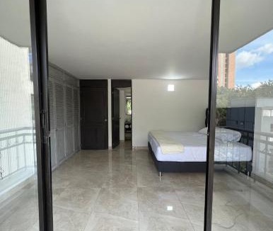 Los Naranjos Apartment | 232 mt2, Mejor ubicación en Medellín al lado del tesoro