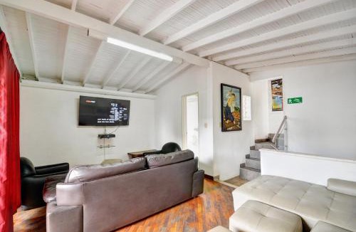 Patio Bonito Hostel | Black Sheep Medellin