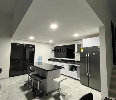 Melgar Villa | Villa lili, Carmen de Apicala condominio San Simon