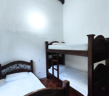 Utica Bed & Breakfast | Dos Quebradas TyG