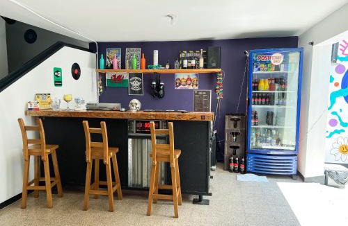 Florida Nueva Hostel | Rock Hostel Medellin
