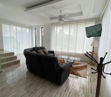 Apiay Villa | Casa Quinta Tres Marías