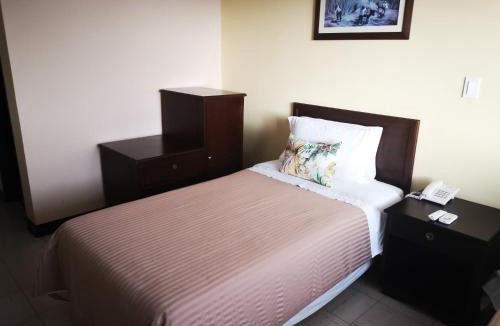 La Esmeralda Hotel | Hotel Sin Escala
