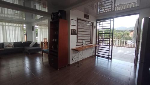 Garzon Apartment | Apartamento Fresco con Terraza 3 piso-tipo loft