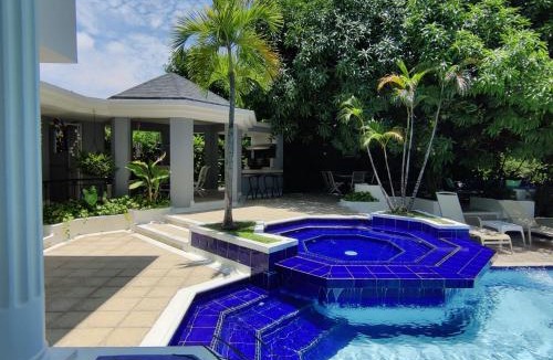 Girardot House | Condominio El Peñon