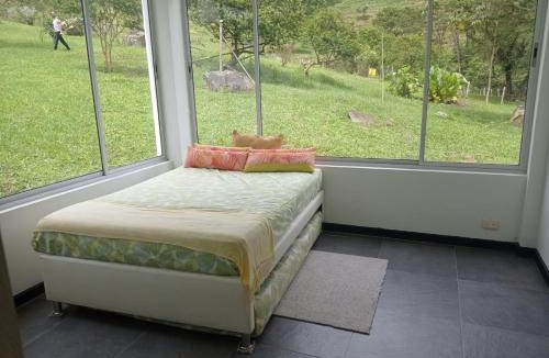 San Francisco Villa | Quinta con piscina en la vega