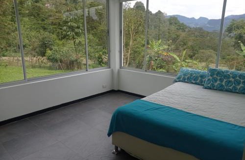 San Francisco Villa | Quinta con piscina en la vega