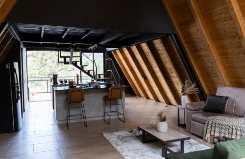 Guatape Ski Chalet | GRETEL CHALETS SUIZO