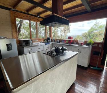 Guarne Ski Chalet | Villa Gabriela Santa Elena