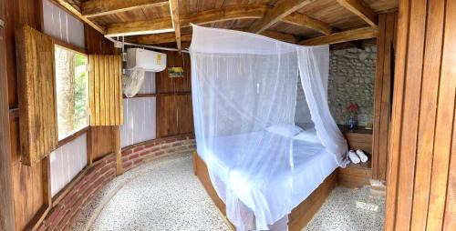 Guachaca Hostel | EcoHostal Palmares Del Rio