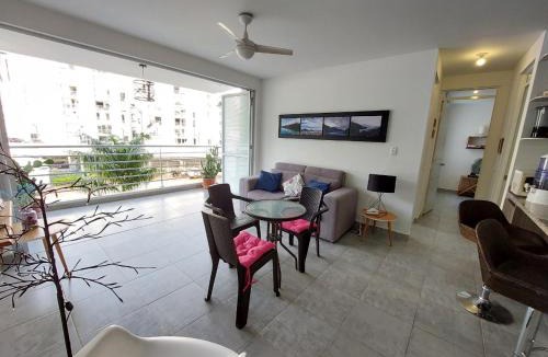Girardot Apartment | Apartamento Aqualina Orange Tercer Piso Vista a Montañas Con Aire Acondicionado