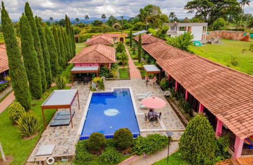 Armenia Hotel | Hotel Campestre Solar De La Luna