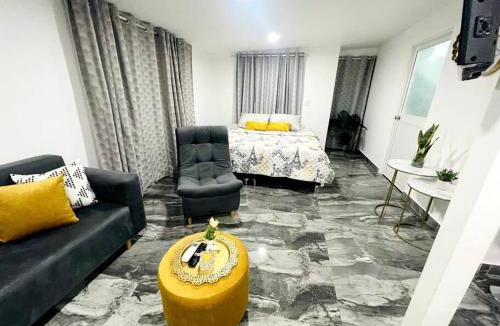 Cali Apartment | Tu Casita Caney with free parking